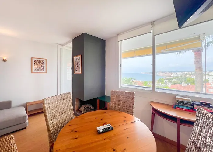 Balmins Vibes By Hello Homes